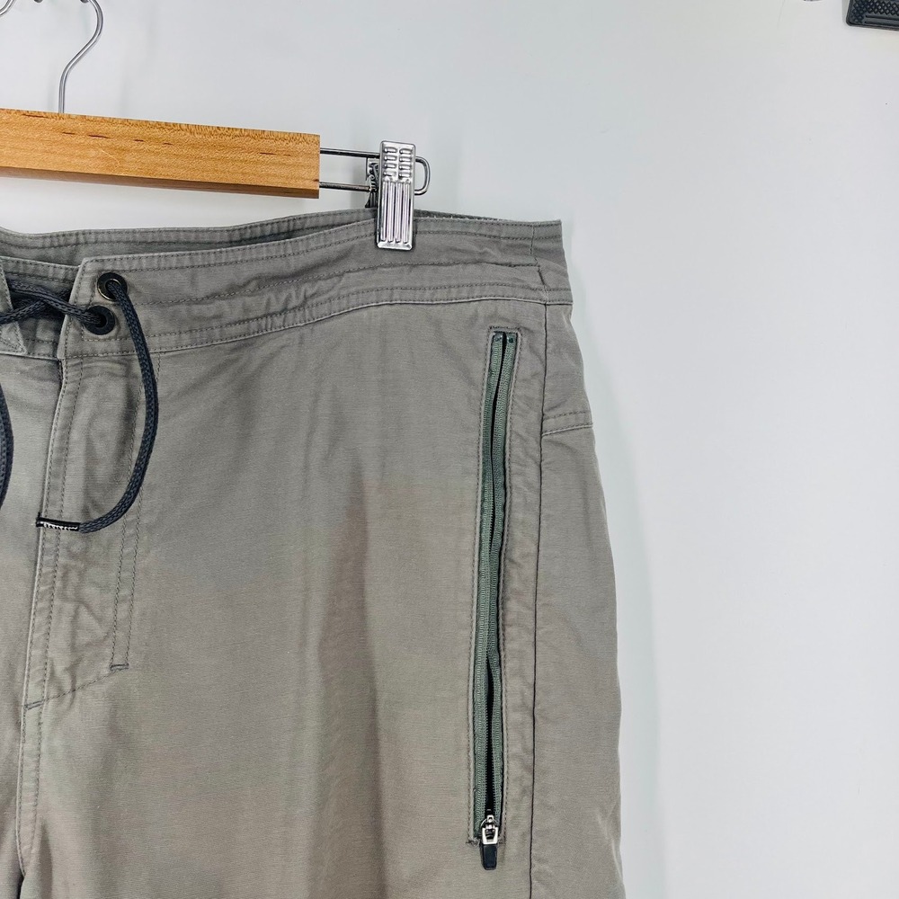Roark Revival Mens Layover Travel Pants Grey Olive Drawstring Zip Pockets 32 - Picture 5 of 16